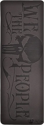 Vista 8 de Hero Lyfe - Tapete de yoga con grabado de calavera "We the People", TPE negro antideslizante, 72" x 24" x 0.236 in, tapete patriótico de fitness
