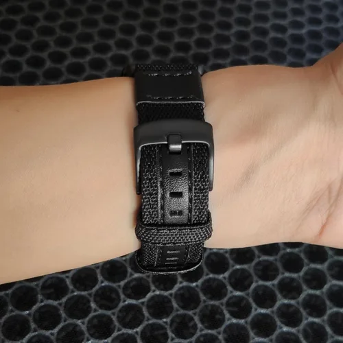 Vista 5 de Abanen Correas de reloj militar de nailon para Fitbit Versa 4 / Sense 2, conectores mejorados con tela tejida transpirable correa duradera