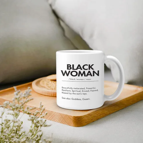 Vista 2 de OGILRE Black Woman Definition - Taza de cerámica impresa de doble cara con citas inspiradoras, diseño moderno de mujer afroamericana, taza de té