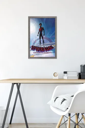 Vista 6 de Trends International Marvel Spider-Man: Across The Spider-Verse - Miles Morales - Póster de pared de una hoja, 22.4 pulgadas de largo x 14.7