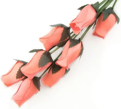 Vista 36 de 6 rosas de madera negras medio abiertas para manualidades, ramos personalizados y otros proyectos. 16 colores para elegir. Negro