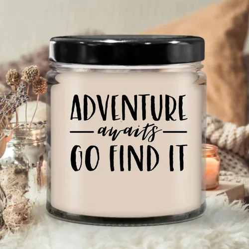Vista 2 de Adventure Awaits Go Find It - Velas de regalo para mujeres, regalos para ella, esposa, novia, regalos de cumpleaños para mujeres, mamá, mejor amiga