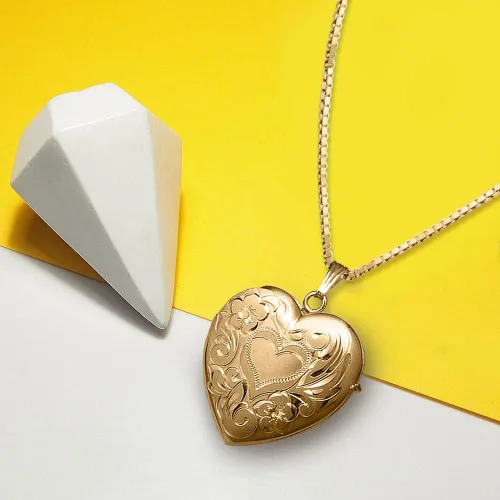 Vista 5 de PicturesOnGold.com Personalized Photo Engraved Heart Shaped Custom Photo PendantPhoto NecklacePhoto Charm with 4-Page Photo Heart Locket 1 14 Inch x