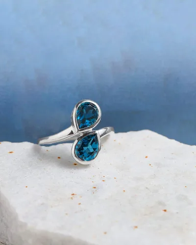 Vista 4 de YoTreasure London Blue Topaz Rhodolite Garnet Rainbow Moonstone Ring Solid Gold Plated 925 Sterling Silver Jewelry