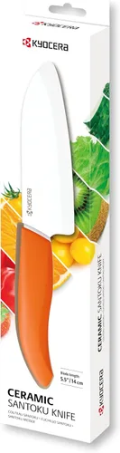 Vista 5 de Cuchillo Santoku de la marca Kyocera Advanced Ceramic y de la serie Revolution con 5 1/2 pulgadas, hoja blanca, 5.5 pulgadas, Mango blanco