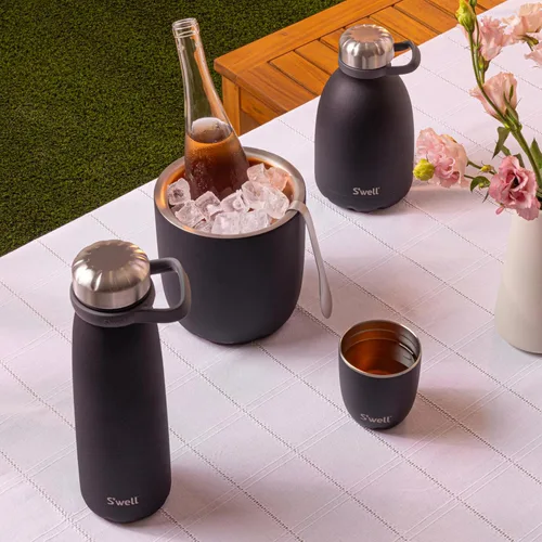 Vista 5 de S'well Cubo de hielo con pinzas, 68oz, ónix