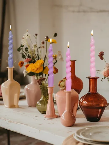 Vista 2 de Velas Cónicas en Espiral Degradado Rosa Vela Torcida Cónica Velas de Palo para Vacaciones Bodas Fiestas Cera Sin Aroma Vela de Cena Sin Goteo