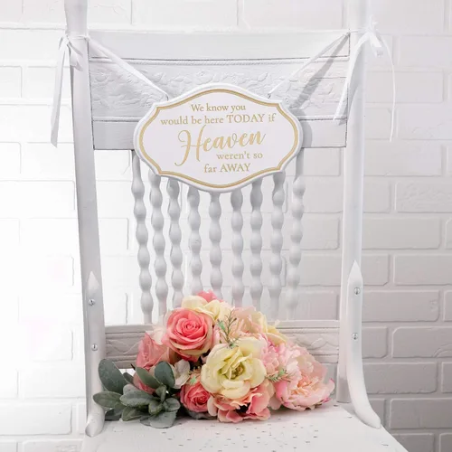 Vista 3 de Lillian Rose Cartel conmemorativo de la silla de boda de oro y blanco metálico