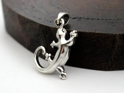 Vista 3 de COSUMOSU 925 sterling silver Gecko Lizard Spirit Animal Pendant
