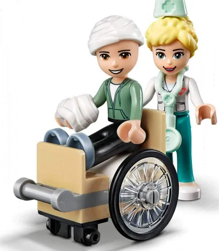Vista 4 de Lego 41394 Friends Heartlake City Hospital Playset con Emma y 2 otras mini muñecas, para niñas y niños 6