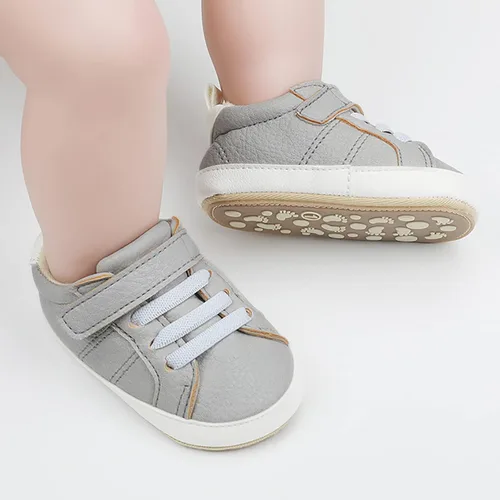 Vista 2 de GAISUMMI Zapatos deportivos unisex para bebés y niñas, de piel sintética, con suela antideslizante de goma