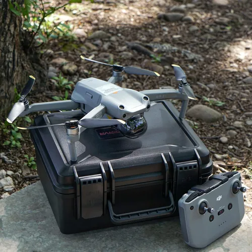 Vista 7 de GAGITERVR Funda rígida de transporte para DJI Air 2S / Mavic Air 2 Drone y más accesorios, protección completa impermeable y anticaídas
