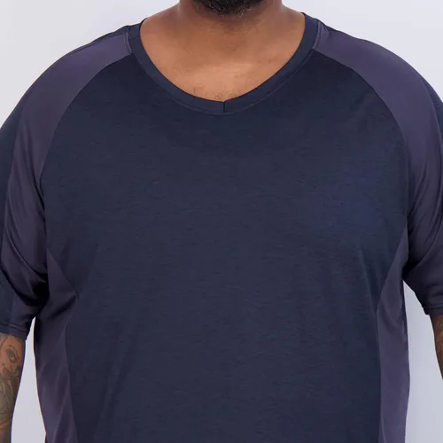 Vista 3 de Real Essentials Paquete de 3 camiseta elástica de manga corta con cuello en V para hombre grande y alto (3X alto-5X alto)