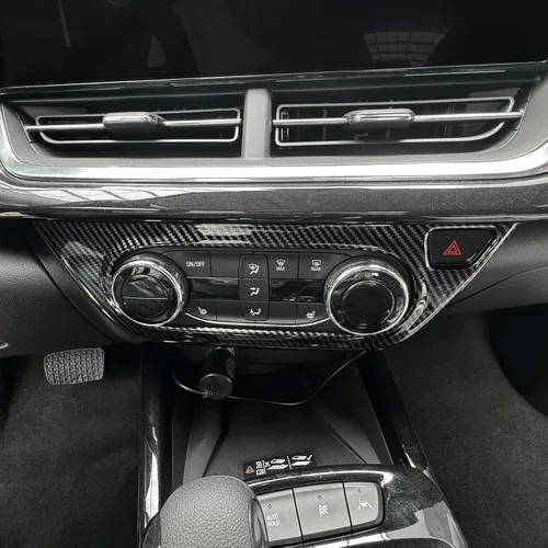 Vista 7 de YOUTOOCAR Cubierta de panel de botón de CA compatible con accesorios Chevrolet Trax 2024-2026 (patrón de fibra de carbono)