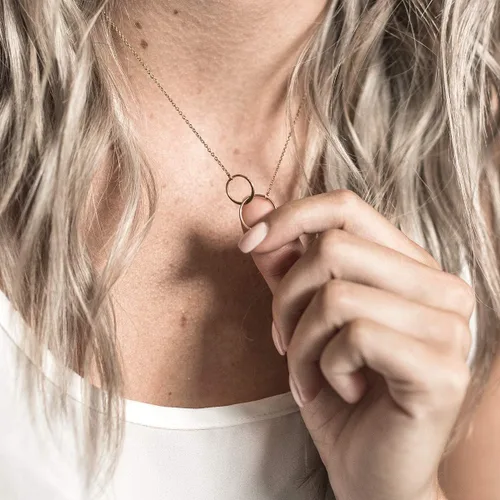 Vista 4 de Dear Ava Necklace Gift For Women and Girls - Adjustable Modern Jewelry Pendant Love Gifting Idea for Her with Heartfelt Card - Long Distance Gifts