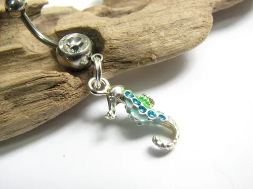 Vista 2 de Piercing de ombligo de caballito de mar azul y verde para mujer