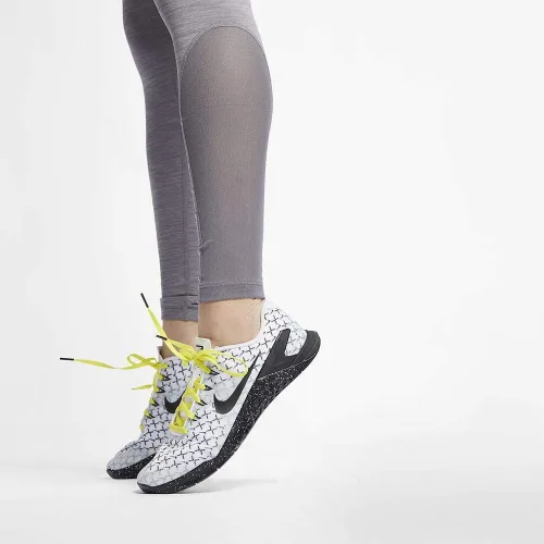 Vista 3 de Nike Victory - Capris de entrenamiento para mujer