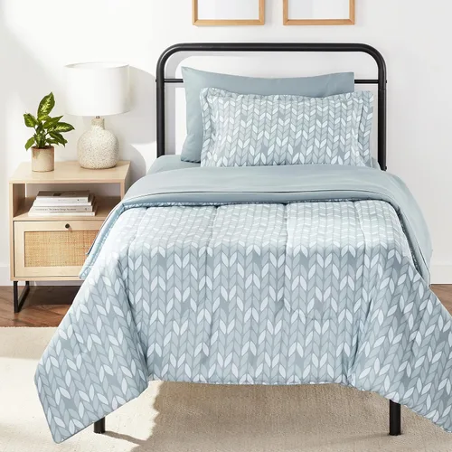 Vista 22 de Amazon Basics - Juego de edredón Twin/Twin XL con sábanas, juego de ropa de cama de 5 piezas, microfibra ligera azul Calvin a rayas, en una bolsa