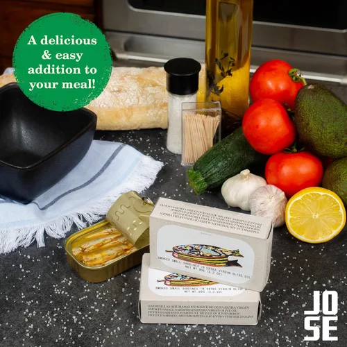 Vista 4 de Jose Gourmet Sardinas Ahumadas en Aceite de Oliva, 3.17 oz