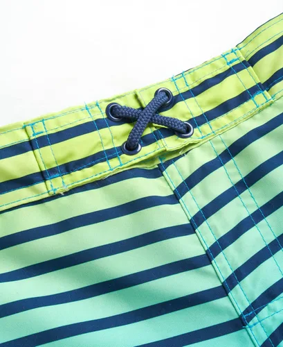 Vista 5 de Body Glove Conjunto de natación para niños, 4 piezas UPF 50+ traje de baño y camiseta de protección para niños (tallas 4-12)