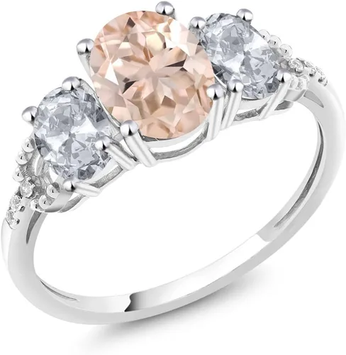 Vista 40 de Anillo de compromiso ovalado de oro blanco de 10 quilates con piedra natal y topacio blanco de 3 piedras con detalles de diamante Centro de 0.315