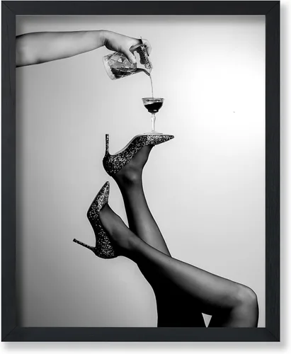 Vista 27 de Monem Art - Póster de mujer en la bañera, estampado de champán vertido, arte con alcohol, arte funky, arte en blanco y negro, arte fotográfico