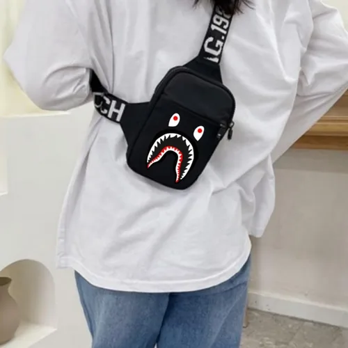Vista 6 de WRLDMCWLQ Bolso bandolera para hombre, bolso pequeño, bolso casual, mochila para el pecho, mochilas casuales para viajes, deportes, correr