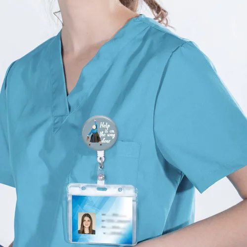 Vista 4 de Tian Zhun Carrete retráctil con clip de cocodrilo, ayuda está en camino, divertido soporte para tarjetas de enfermera, ayuda está en camino, para RN