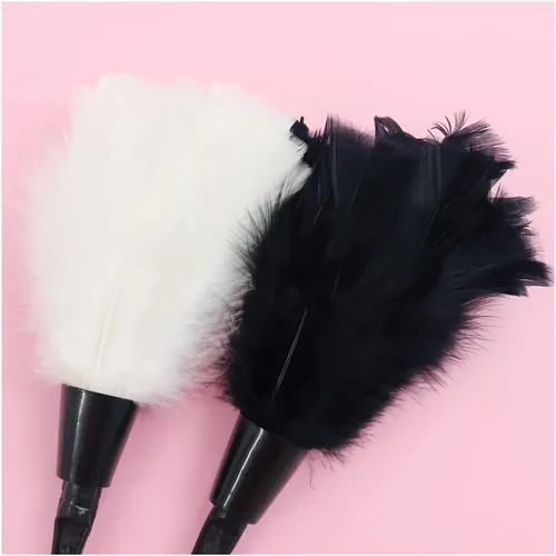 Vista 5 de KUOIN Plumeros de plumas French Maid de 12 pulgadas para mujer, accesorios de disfraz de Halloween, Blanco + Negro