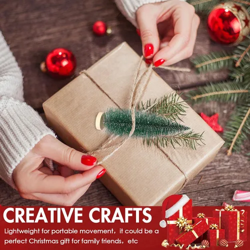 Vista 4 de Geetery 25 piezas de mini árboles de Navidad, árboles artificiales de pincel de botella con base de madera, árbol de Navidad de sisal de pueblo