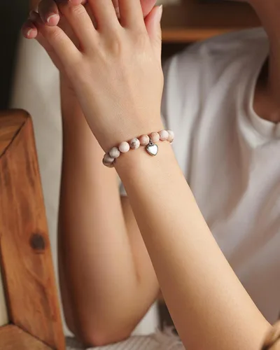 Vista 2 de HGDEER Regalo para mejor amiga para mujer, pulsera de piedra natural con tarjeta de mensaje para amiga, hermana, mejor amiga en el día de San