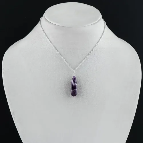 Vista 5 de Collar de piedras preciosas de amatista cheurón natural, colgante delicado de piedra pulida, joyería hecha a mano, cristal curativo Wicca y Reiki