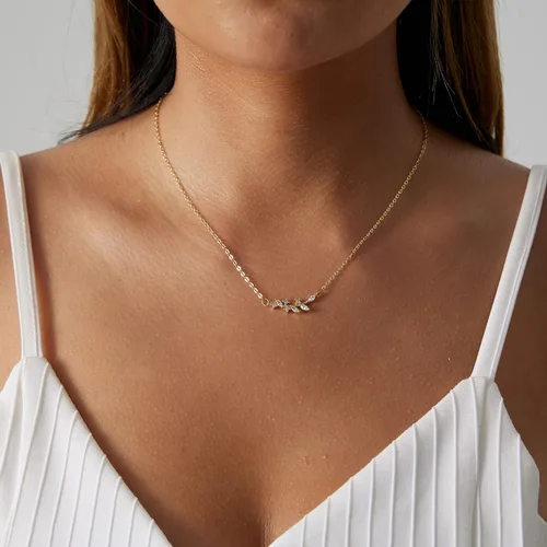 Vista 4 de Ascomy - Collar con dije de oro delicado, chapado en oro de 14 quilates, collar con colgante de hoja de circonia cúbica con forma de corazón