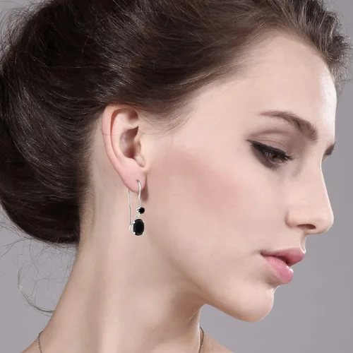 Vista 2 de Gem Stone King Aretes colgantes ovalados de oro blanco de 14 quilates con ónix negro de 0.91 quilates, Gema Metal Piedra preciosa, Ónix Diamante