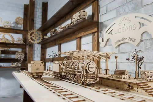 Vista 3 de Ugears Bundle 3 en 1, Locomotora + plataforma ferroviaria + carriles mecánicos rompecabezas 3D, rompecabezas eco-amigable, regalo para armar uno