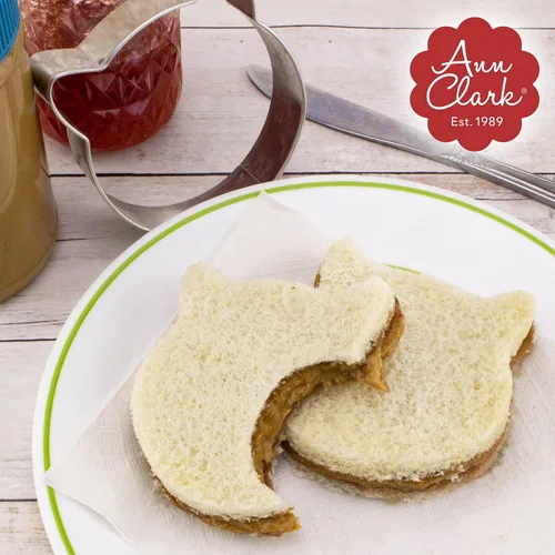Vista 3 de Cortador de sándwich de cara de gato, cortador de galletas, 4 pulgadas por Ann Clark