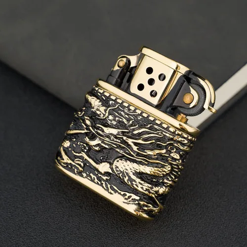 Vista 5 de Armadura dragón chino creativo estilo antiguo brazo de elevación queroseno resistente al viento encendedor (dorado)