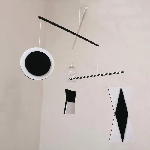 Vista 2 de LERYDESI Munari Baby Mobile Toy Montessori Mobile Mobile White Black Baby Mobile Thick Felt Hecho a mano. Juguetes de reconocimiento