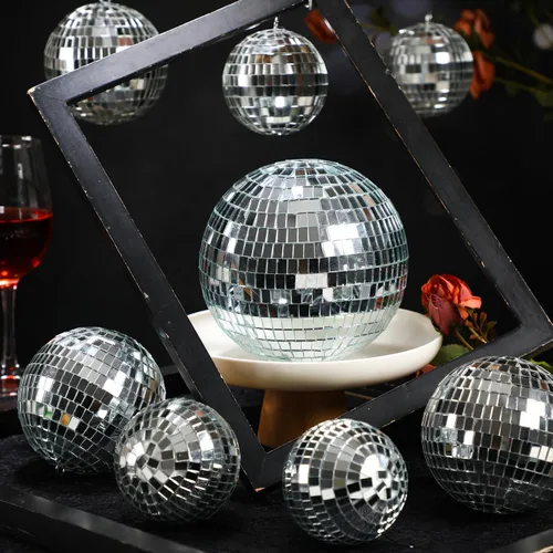 Vista 2 de Haull - Set de 8 bolas de discoteca grandes, bolas de espejo plateadas y reflectantes con anillo para colgar, ornamento para fiesta, decoración