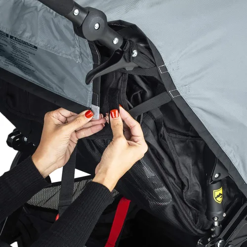 Vista 2 de BOB Gear Duallie - Protector de clima para cochecito giratorio Resistente al agua y al viento + ventilado + fácil de instalar