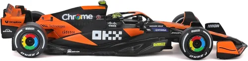 Vista 8 de Bburago 1:43 Scale 2024 Race McLaren MCL38 - Vehículo de fórmula fundida a presión con casco, Norris #4