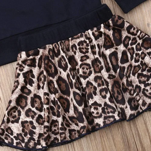 Vista 4 de Conjunto de 2 piezas 3 piezas de ropa de verano para niños pequeños, camiseta con volantes y estampado en forma de corazón