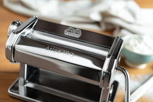 Vista 2 de MARCATO Made in Italy Atlas 150 Roller Manual Pasta Machine, Chrome Steel