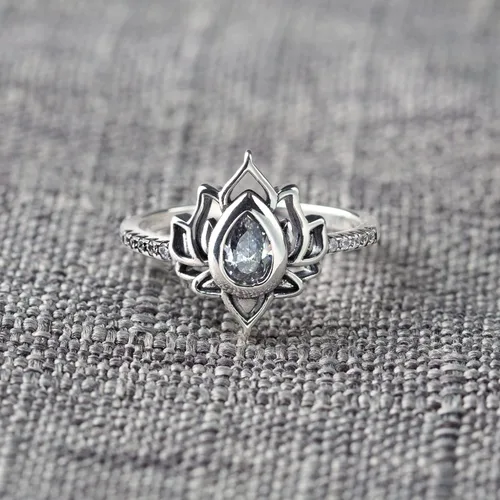 Vista 4 de STORYJEWELLERY To My Daughter Lotus Ring, Lotus Flower Ring for Daughter, Empowering Ring for Daughter, Daughter Gift from Mom, Gifts for Daughter