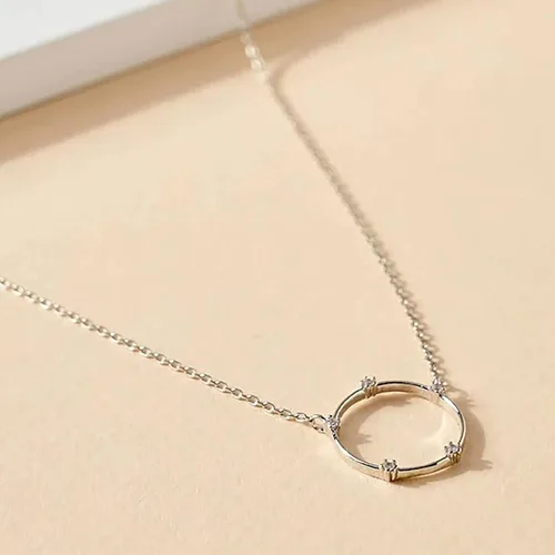 Vista 8 de Xuyuan Open Circle Pendant Necklace - Rhinestone Embellished Circle Halo Pendant - Circle Pendant Eternity Necklace with A I Love Mom Card Monther's