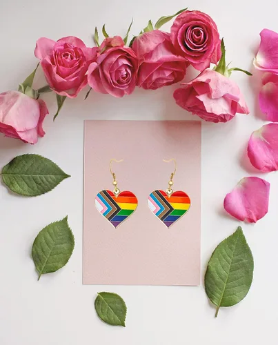 Vista 9 de Heart Shape Pride Dangle Earrings Gay and Lesbian LGBT Pride Gifts Jewelry