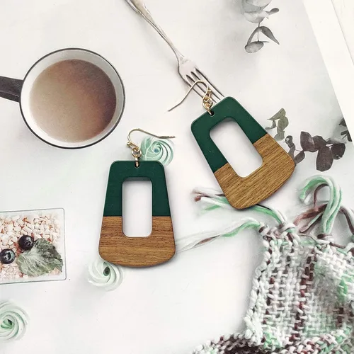 Vista 2 de COIRIS Pendientes colgantes de aro empalmados de resina de madera natural para mujer