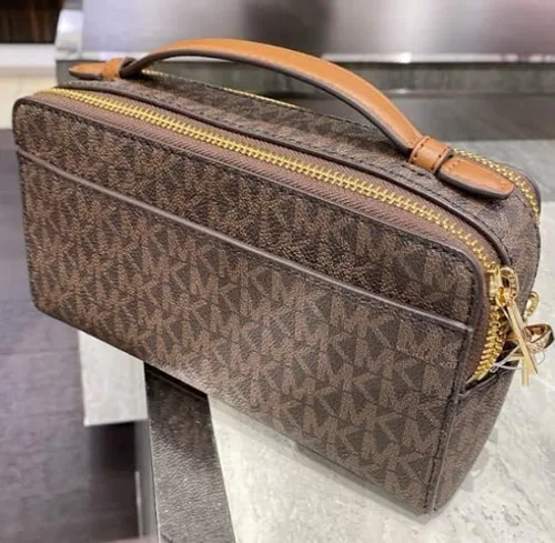 Vista 2 de Michael Kors Medium Doble Cremallera Teléfono Crossbody