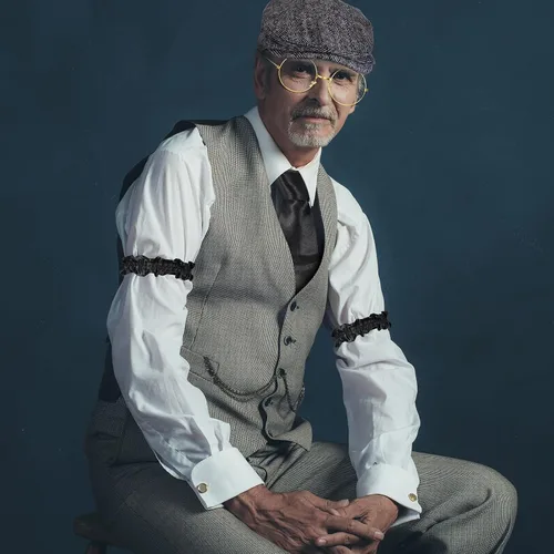 Vista 7 de Boyiee Disfraz de detective de 8 piezas para adulto, disfraz de hombre de 100 días de escuela, juego de accesorios para hombre de los años 20