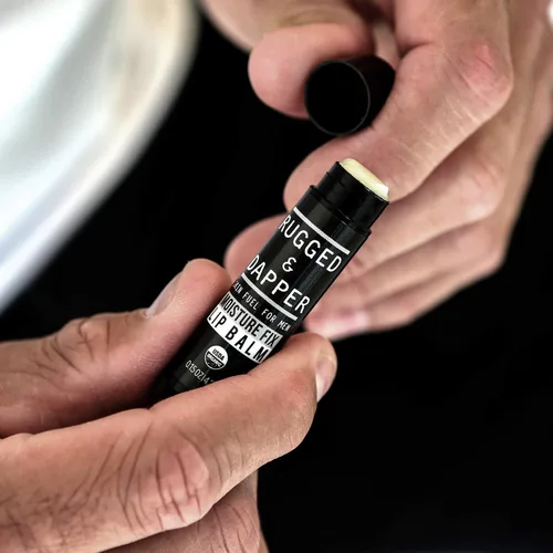 Vista 4 de RUGGED & DAPPER Paquete de bálsamo labial y limpiador facial para hombres: hidrata, hidrata, protege - Paquetes de cuidado de la piel